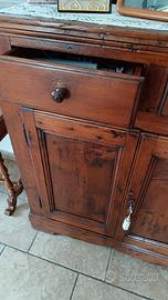 credenza antica 