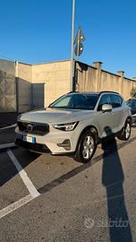 VOLVO XC40 t2