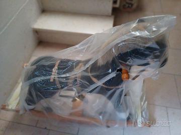 Cavallo a dondolo in legno