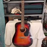 chitarra acustica