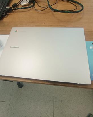 Google Chromebook GO