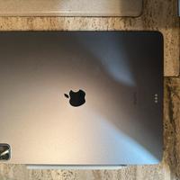 iPad Pro 12,9" (6ª gen) + Apple Pencil 2^ gen