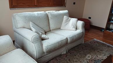 Coppia divani modello "Oxford" 