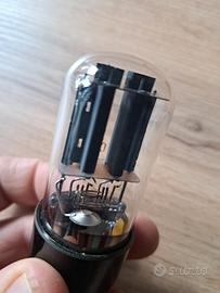 Valvole termoioniche 6SNT 68HC