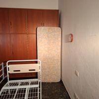 letto da degenza per anziani con manovelle