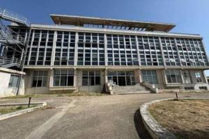 Immobile in asta di 30380 m² con più di 5 locali a