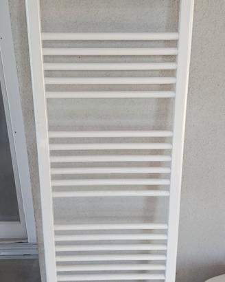 Termoarredo DeLonghi Kiara  154.6x50