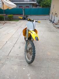 Suzuki RM 250 - 2000