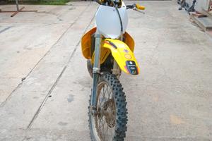 Suzuki RM 250 - 2000
