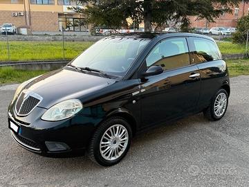 Lancia Ypsilon 1.2 x neopatentati