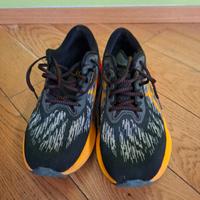 Scarpe runner Asics Novablast 3 usate tg 45