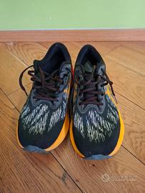 Scarpe runner Asics Novablast 3 usate tg 45