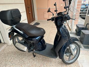 Aprilia scarabeo 50 4t