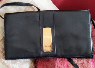 Borsa pochette in vera pelle blu