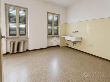 3 LOCALI A CARPENEDOLO
