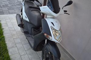 scooter  200 kymco agility