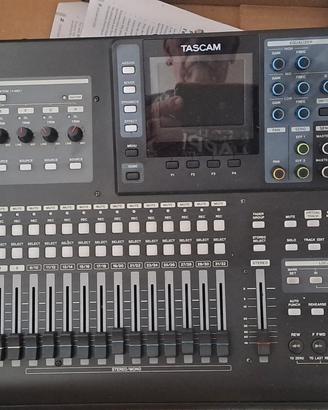 mixer tascam dp 32 sd 