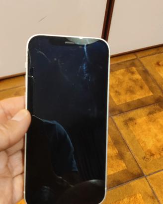 iPhone12