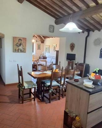 Rustico / Casale di 65 m² con 3 locali a San Casci