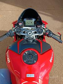 ducati Panigale v4 
