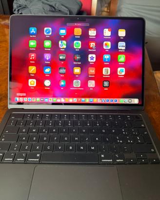 Macbook air 13.6 - batteria 100%