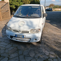 Nissan vanette