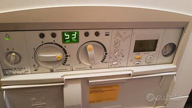 Kit Caldaia Junkers Gruppo Bosch + pannello solare