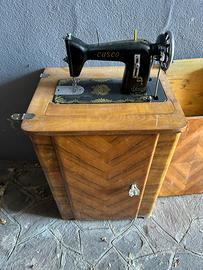 Macchina fa cucire vintage