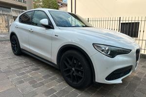 Alfa Romeo Stelvio Q4 2021 83000km 5anni garanzia