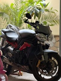 TRIUMPH STREET TRIPLE R 675 anno 2016