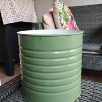 vaso metallico verde