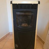 Stufa a pellet preziosa Steel pergamena 