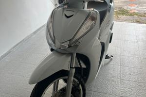 Honda sh300i 2019