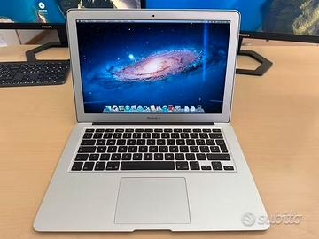 MacBook Air 13 2011 - i5 - 4gb ram - 128gb ssd