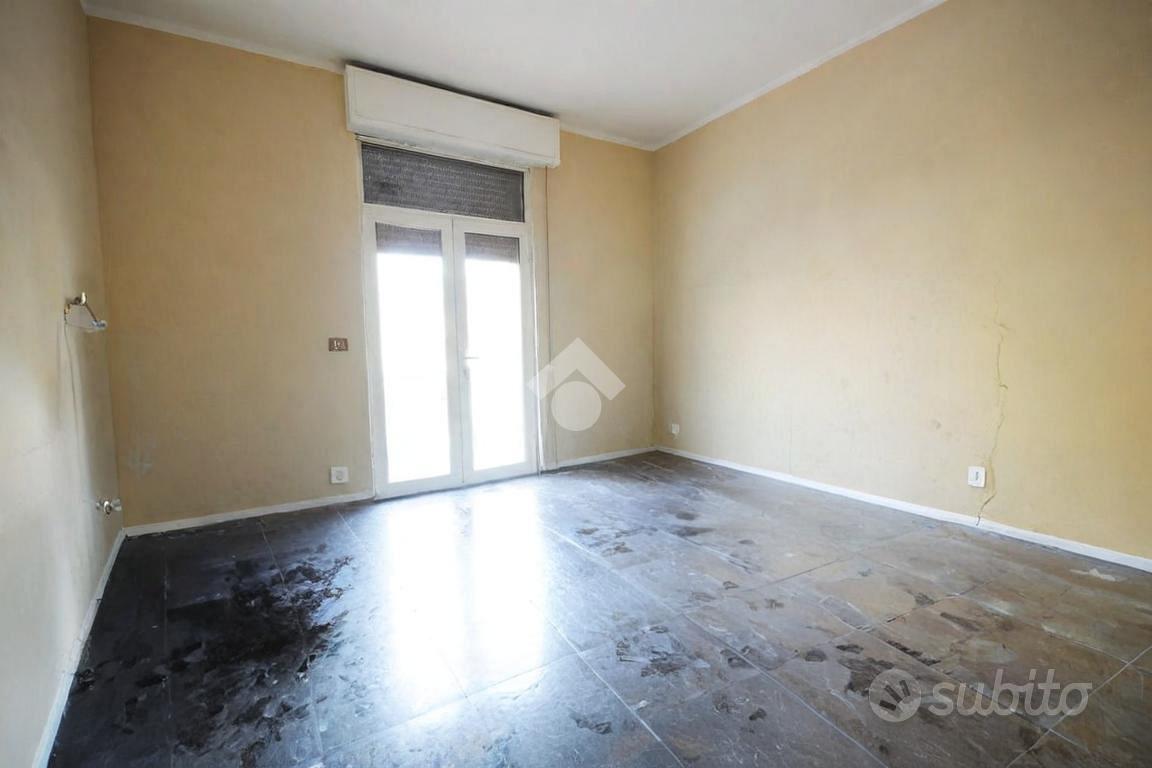 4 LOCALI A PRATO - Vista 3