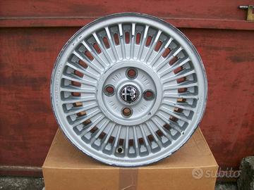 N. 1 cerchio campagnolo alfa romeo alfetta 5,5x14