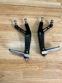 Pedane passeggero per Yamaha r1