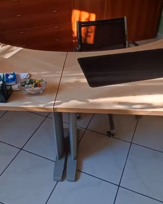 Scrivania angolare Ikea – 260 cm totale