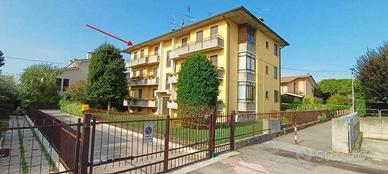 Immobile in asta di 122 m² con 5 locali e box auto