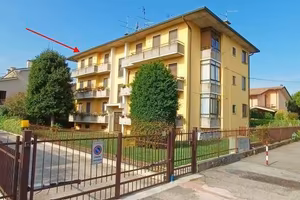 Immobile in asta di 122 m² con 5 locali e box auto