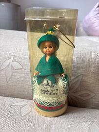 Bambolina vintage nuova Saluti da Demonte