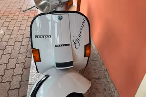 Vespa 125 px