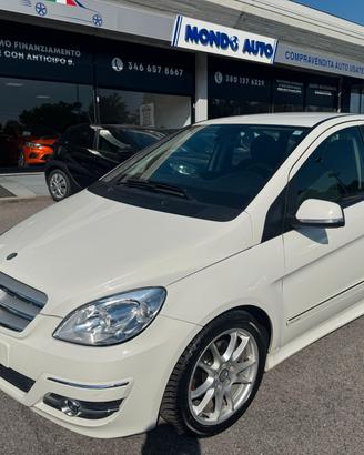 Mercedes-Benz B 200 T245 cdi Premium*AUTOMATIC*PEL