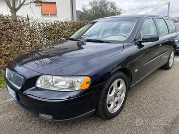 Volvo V70/XC70 V70 2.4 D 20V (163CV) cat Momentum