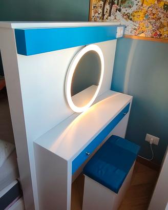  letto singolo con testata truccheria e specchio