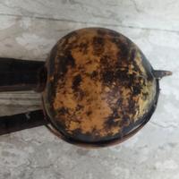 Antico strumento musicale etnico