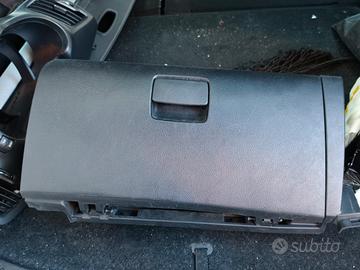 Cassetto portaoggetti Kia Sportage 