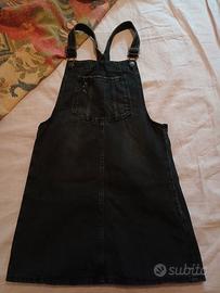 Salopette jeans nera 10 11 anni. NON spedisco.