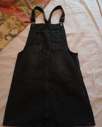 Salopette jeans nera 10 11 anni. NON spedisco.