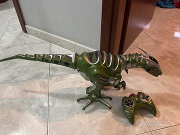 Roboraptor verde funzionante